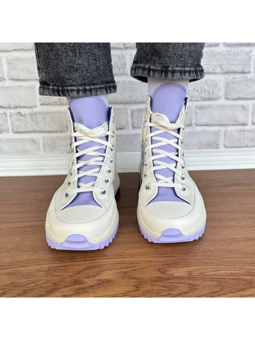 ⭐Converse Run Star Hike Hi Platform 7.5 Women Shoes Sneakes Beige Purple A16188C - Picture 4 of 14